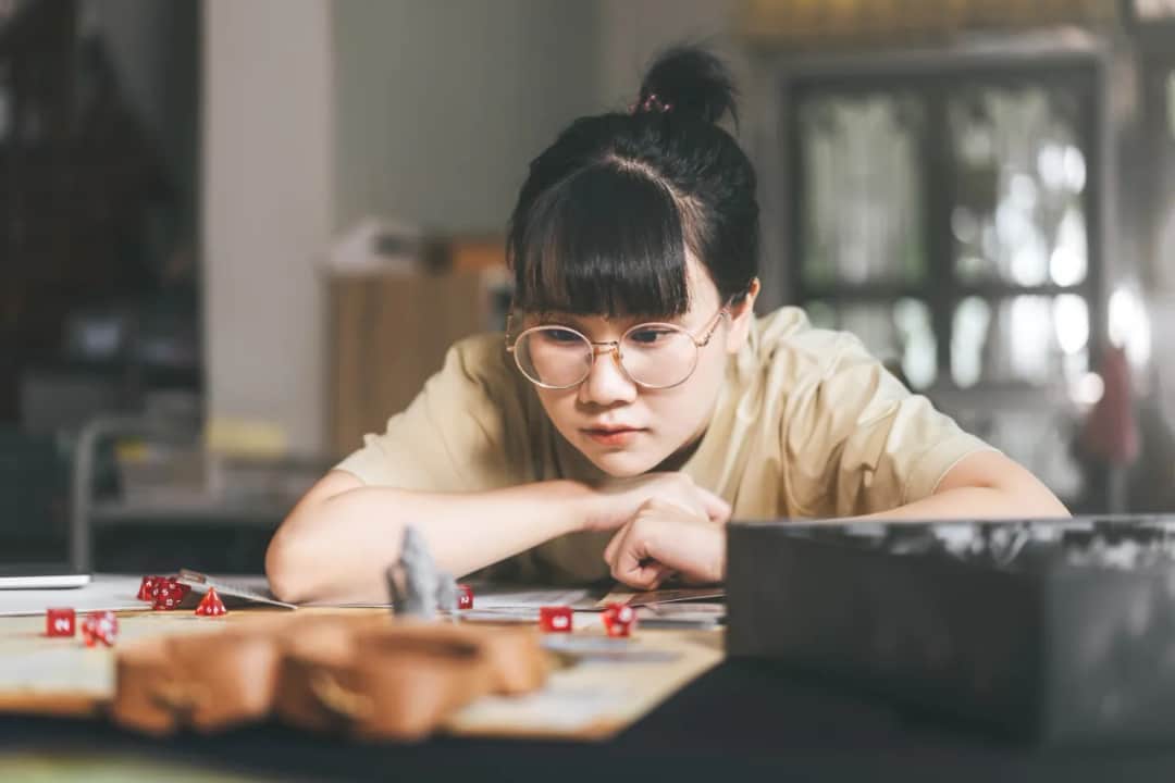 Najlepsze gry planszowe dla jednej osoby, które zapewnią świetną zabawę